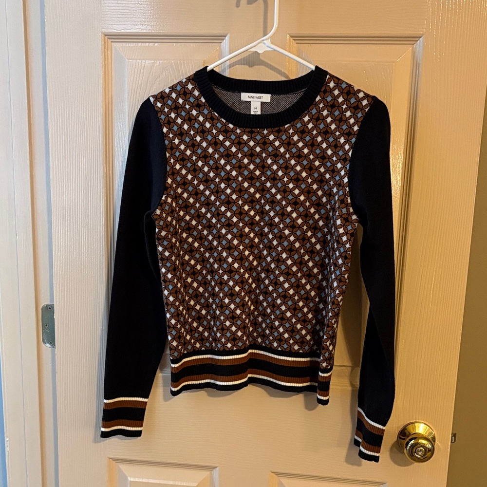 NWOT Nine West dress sweater. Women’s size medium.